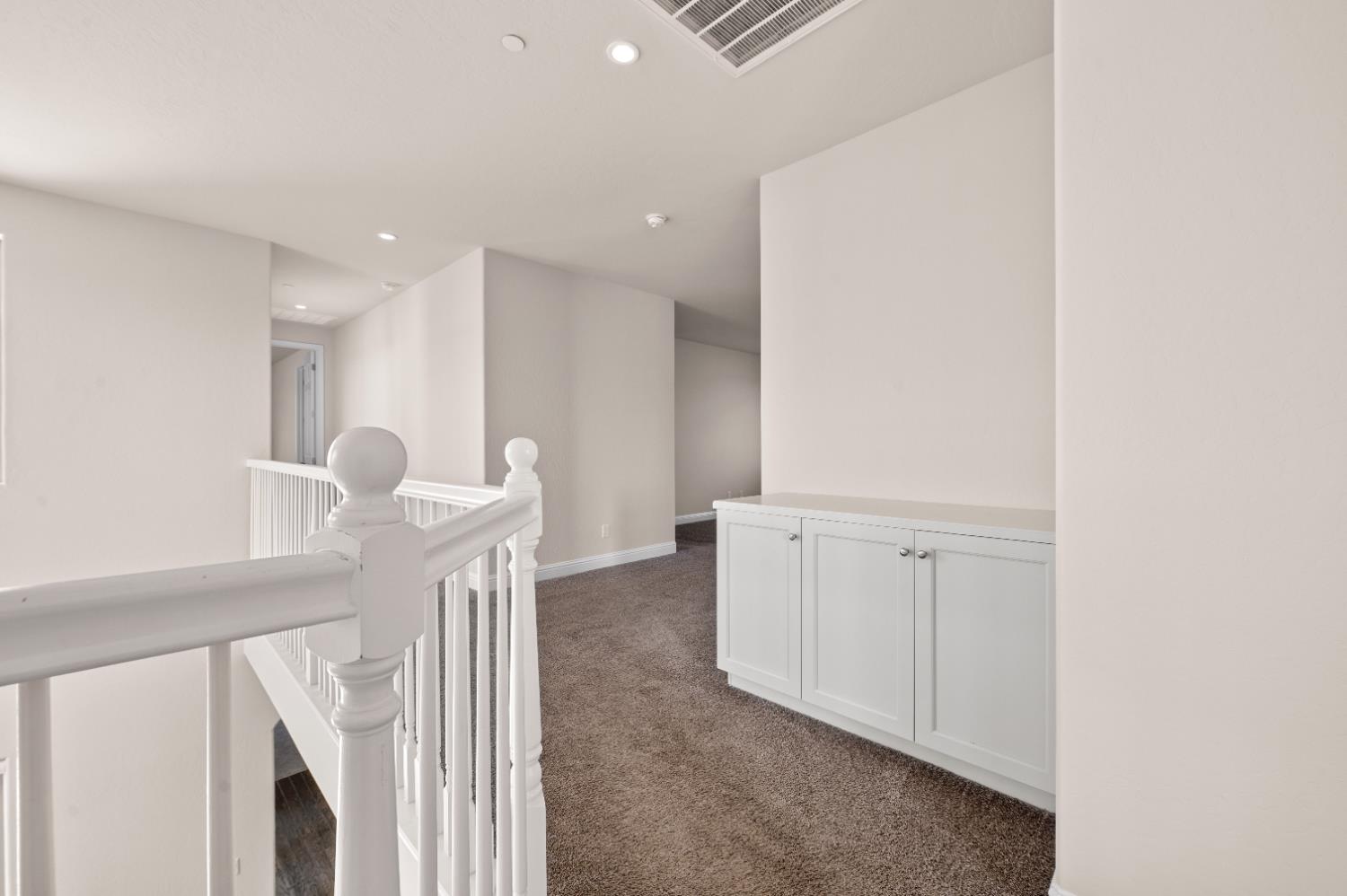 1805 E Bella Rosa Ave, Fresno, CA 93730