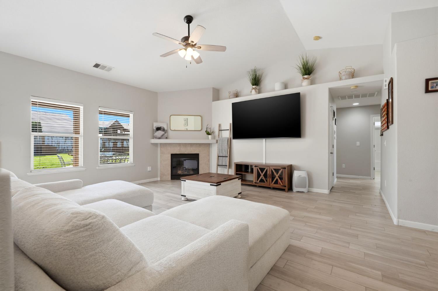 1849 W Spring Crest St, Hanford, CA 93230