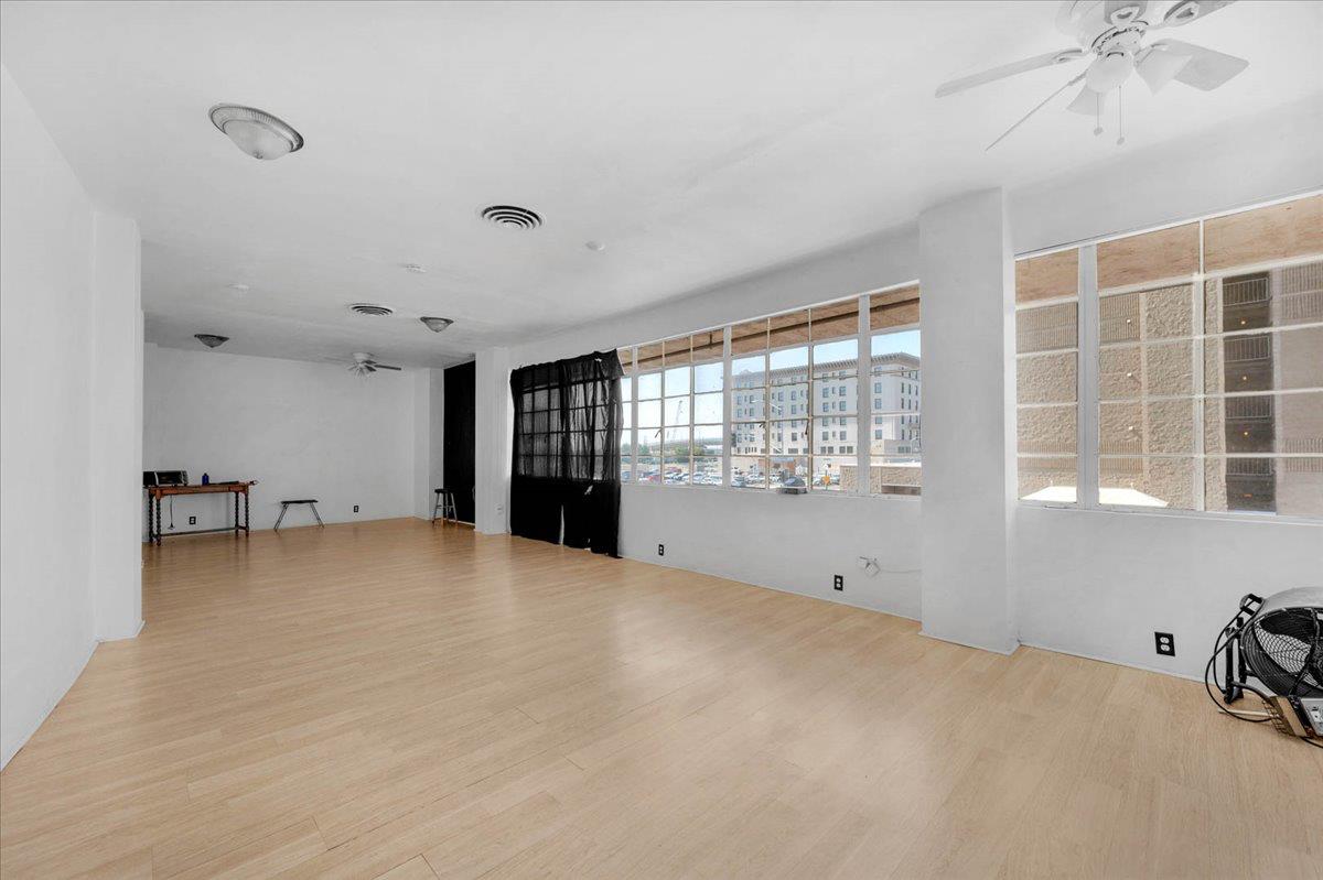 1170 Broadway St, Fresno, CA 93721