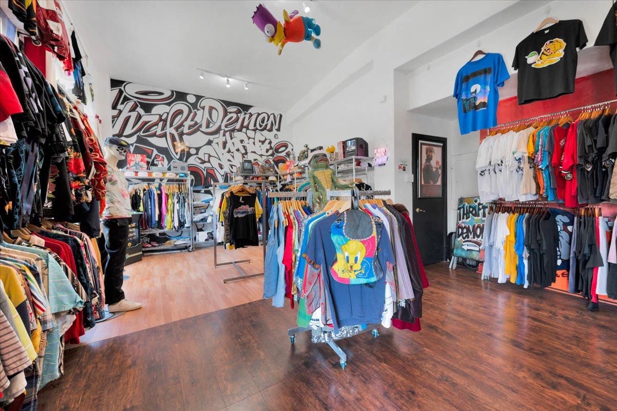 1170 Broadway St, Fresno, CA 93721