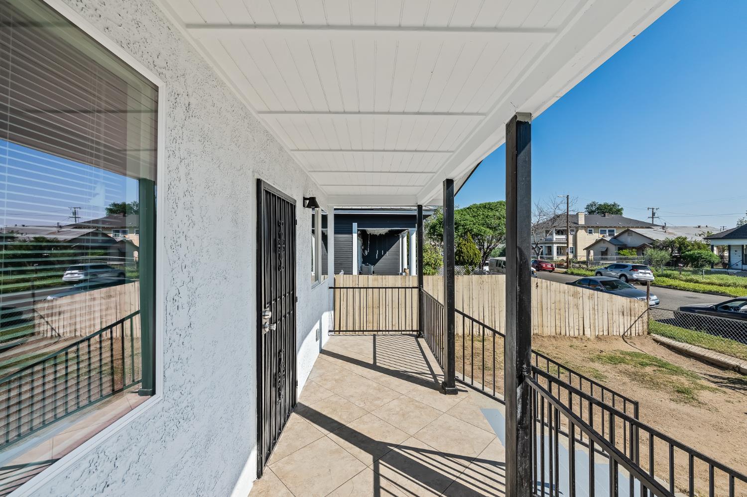 225 N Effie St, Fresno, CA 93701