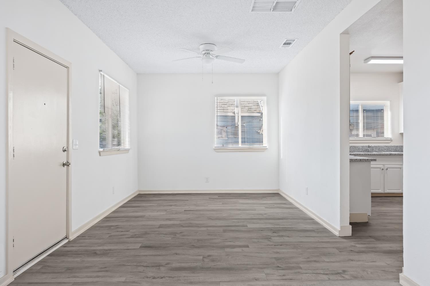 225 N Effie St, Fresno, CA 93701