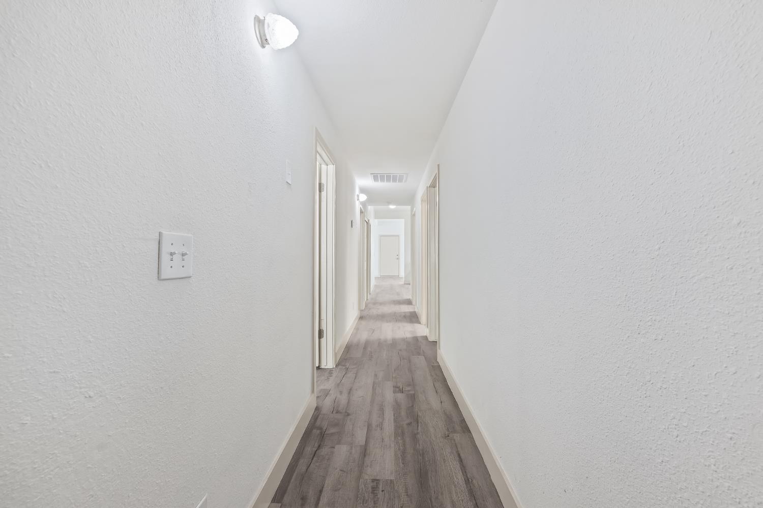 225 N Effie St, Fresno, CA 93701