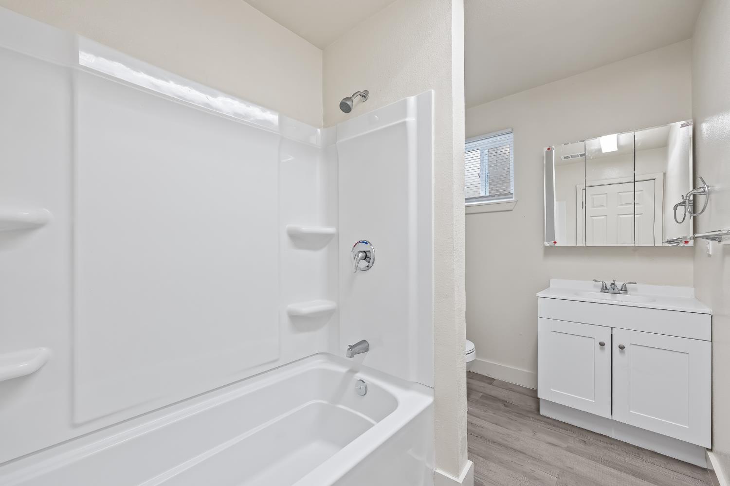 225 N Effie St, Fresno, CA 93701