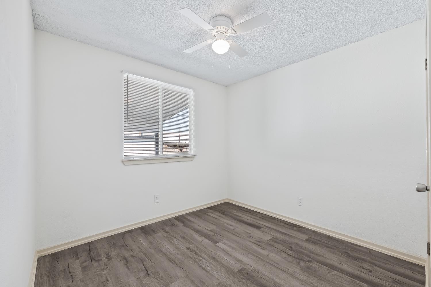 225 N Effie St, Fresno, CA 93701