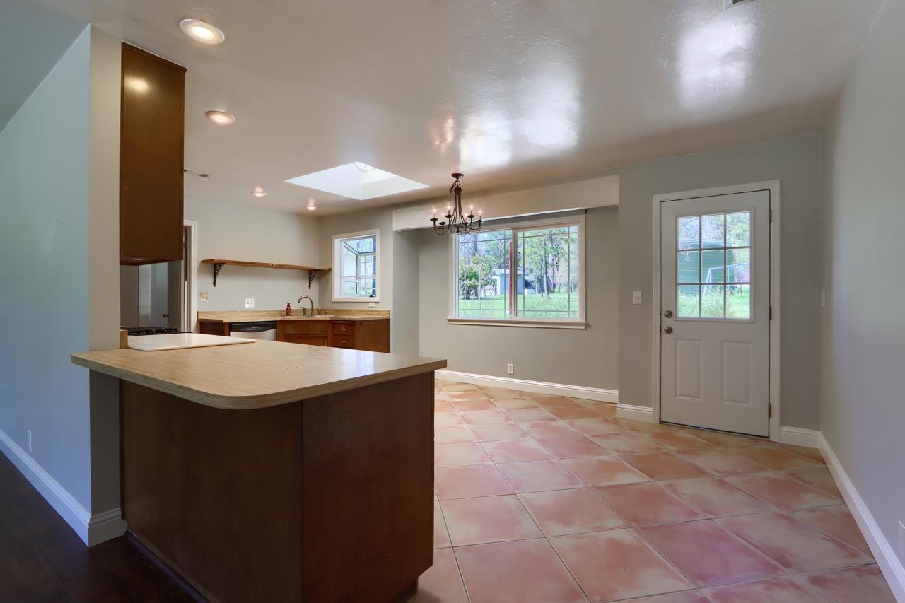 5606 Silver Strand Fall, Mariposa, CA 95338