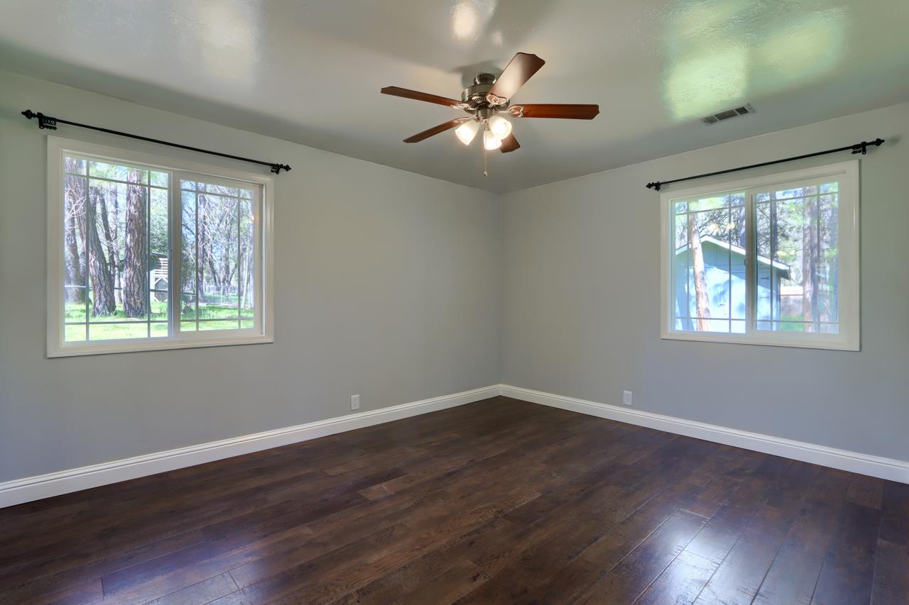 5606 Silver Strand Fall, Mariposa, CA 95338