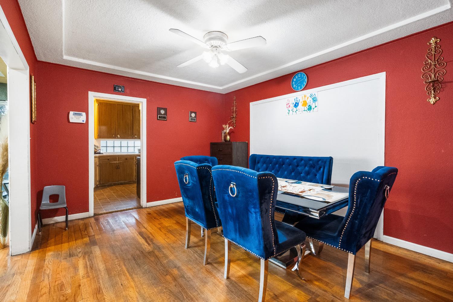 505 W Lamona Ave, Fresno, CA 93728