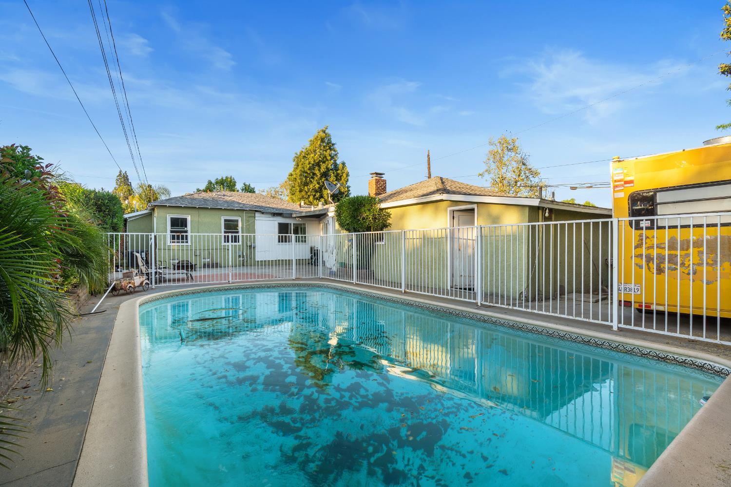 505 W Lamona Ave, Fresno, CA 93728