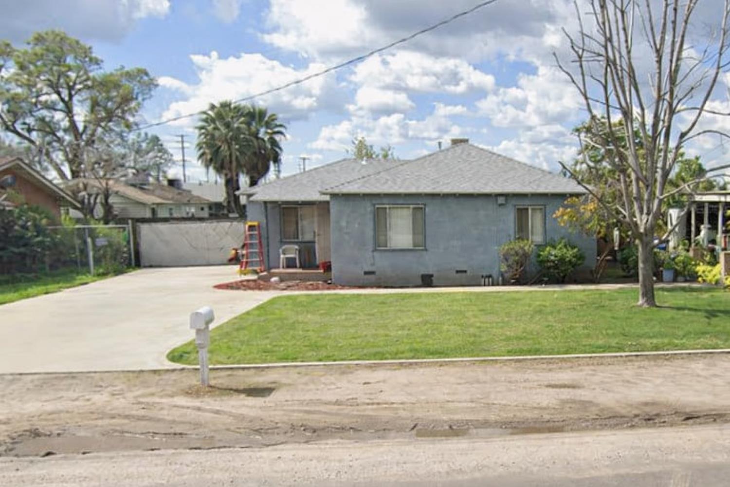 825 N Jaye, Porterville, CA 93257