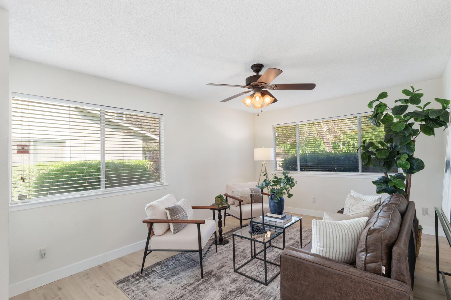 4779 N Cedar Ave #105, Fresno, CA 93726