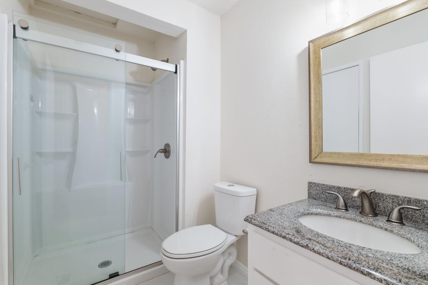 4779 N Cedar Ave #105, Fresno, CA 93726