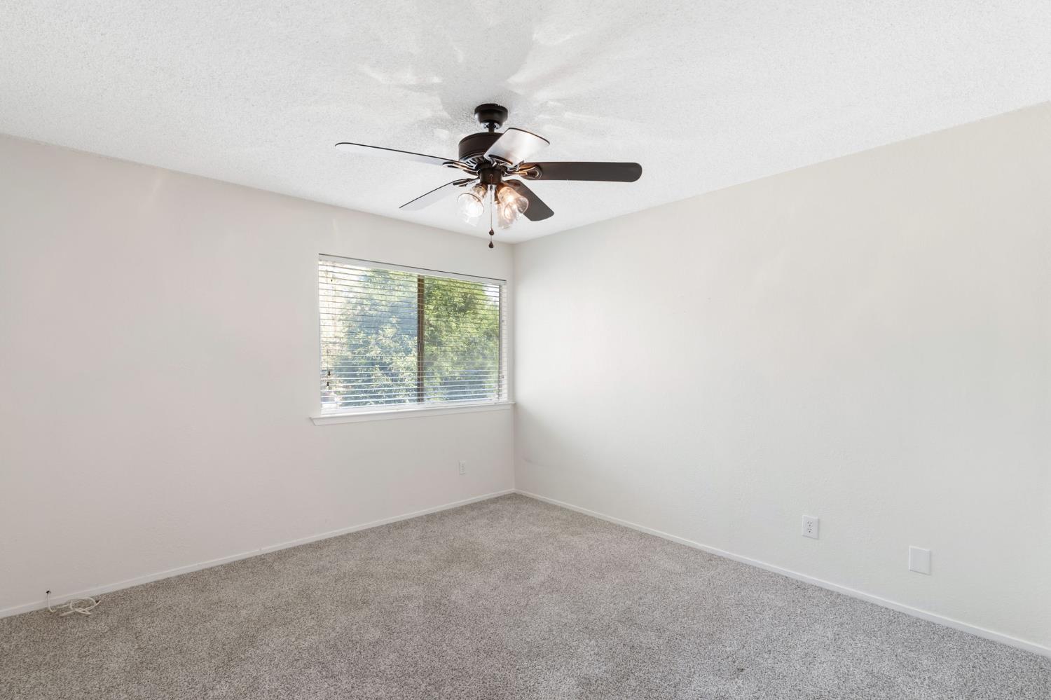 4779 N Cedar Ave #105, Fresno, CA 93726