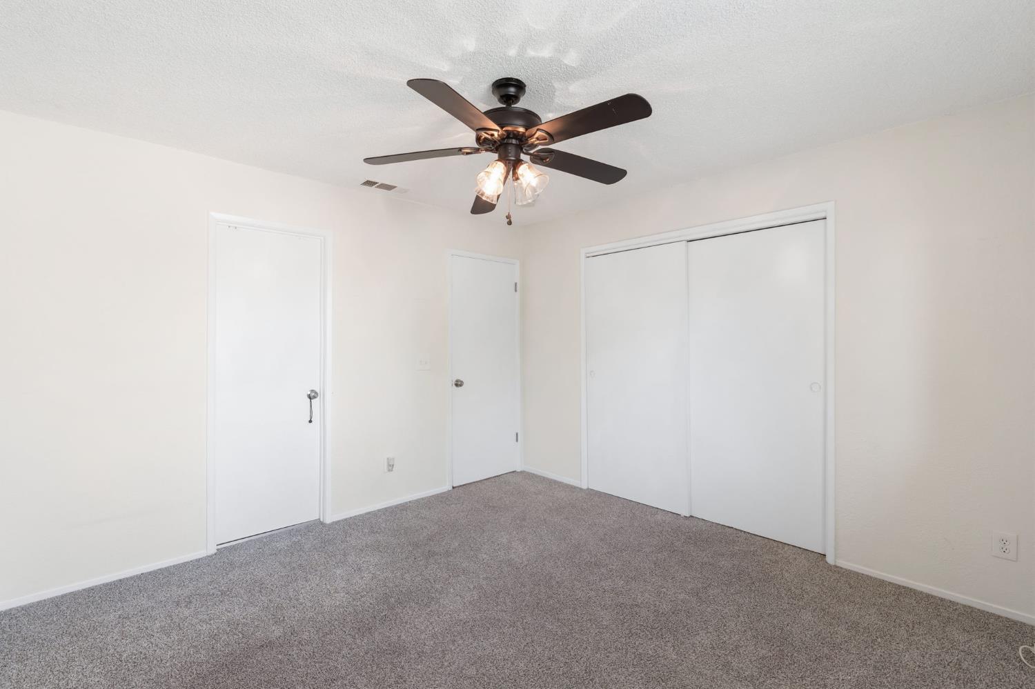 4779 N Cedar Ave #105, Fresno, CA 93726