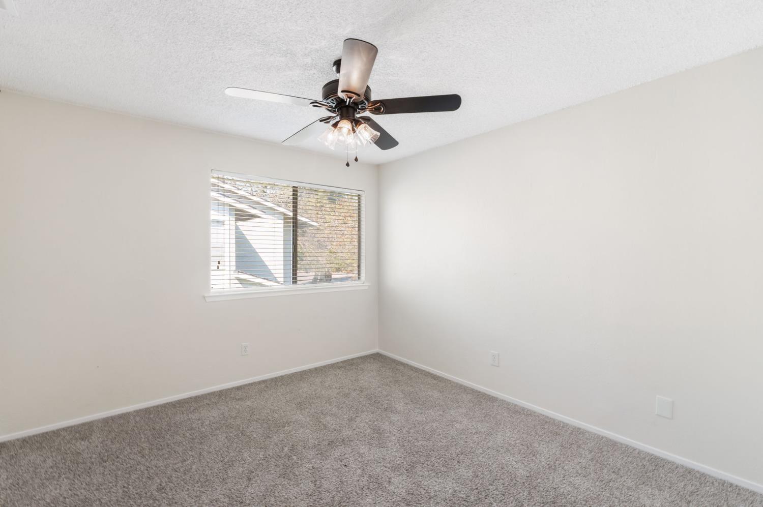 4779 N Cedar Ave #105, Fresno, CA 93726