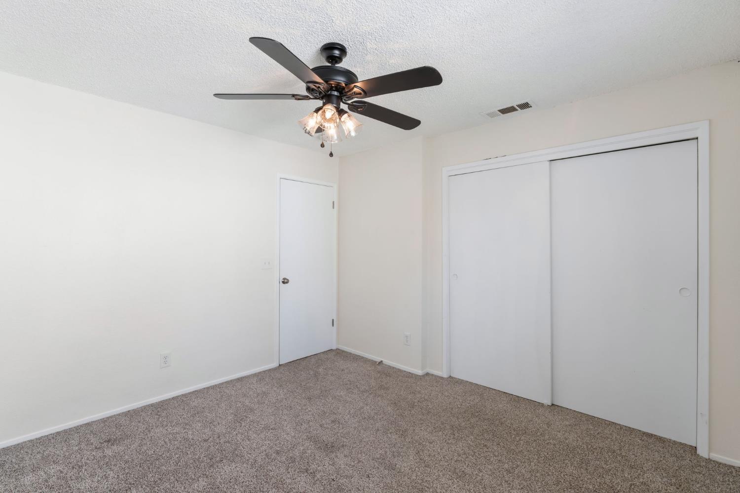 4779 N Cedar Ave #105, Fresno, CA 93726