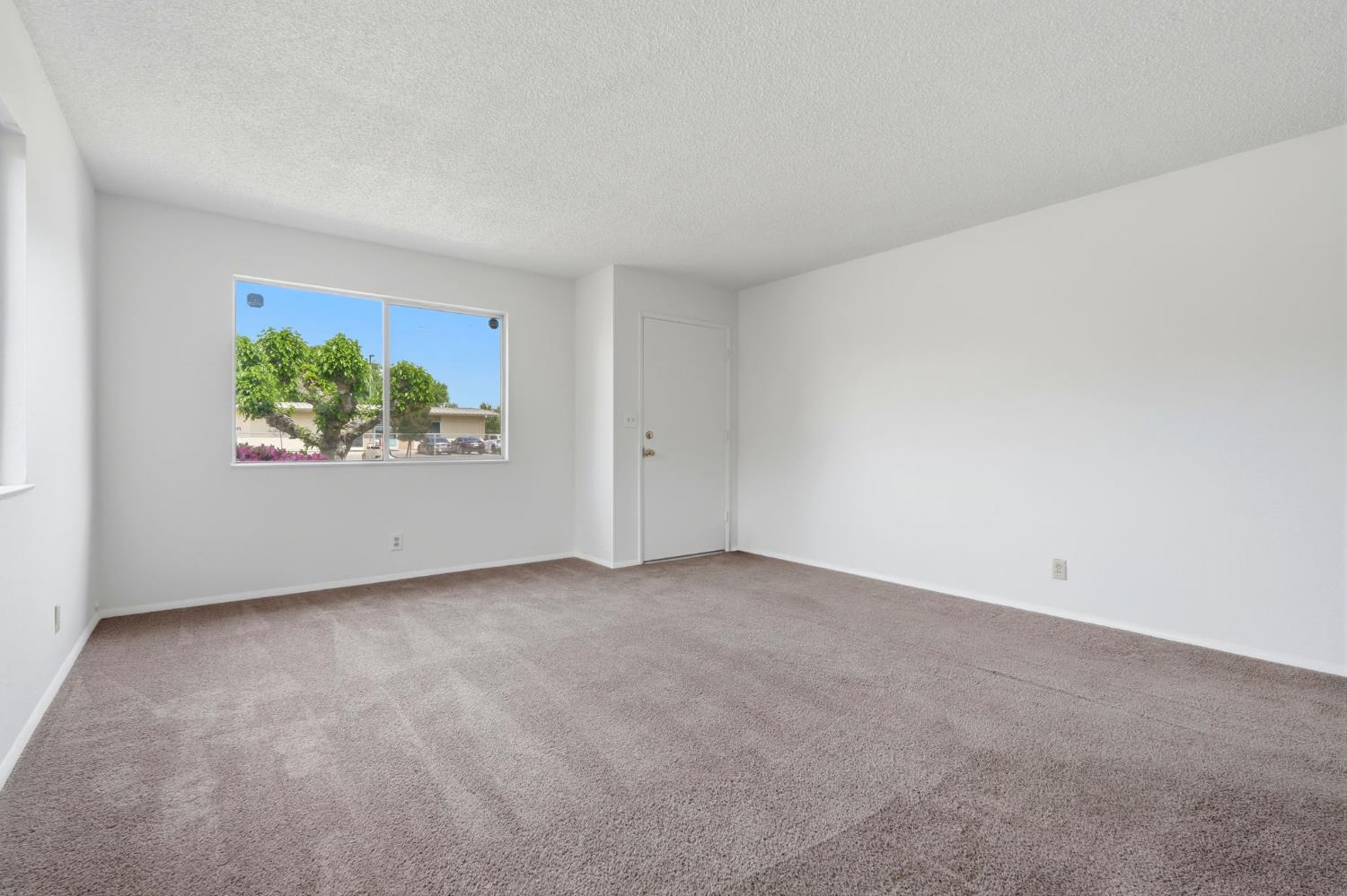 1123 E Washington Ave, Reedley, CA 93654