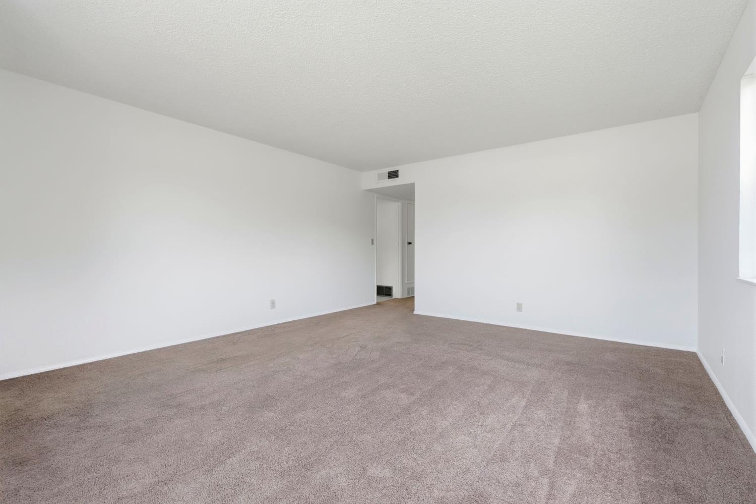 1123 E Washington Ave, Reedley, CA 93654