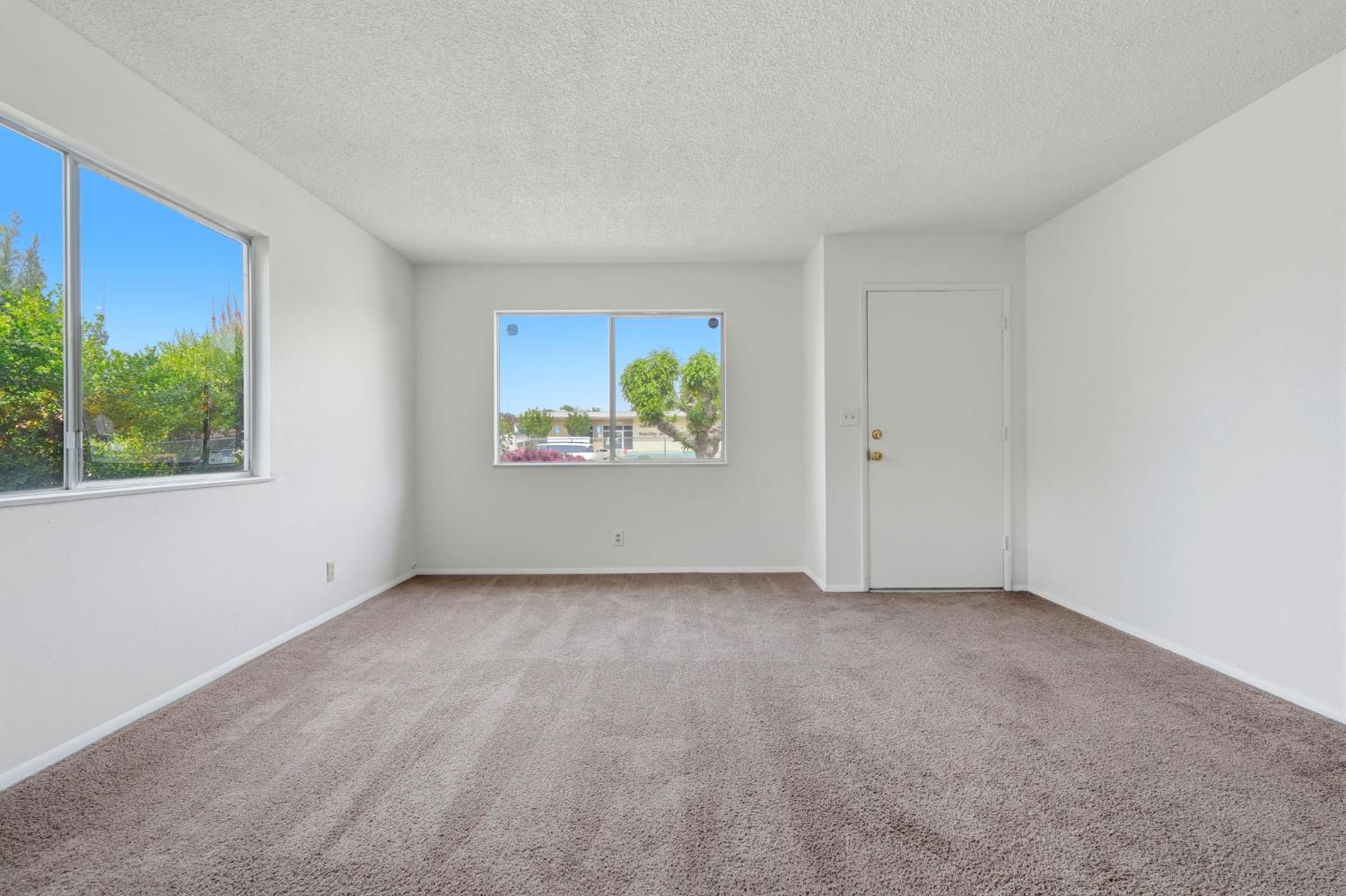 1123 E Washington Ave, Reedley, CA 93654