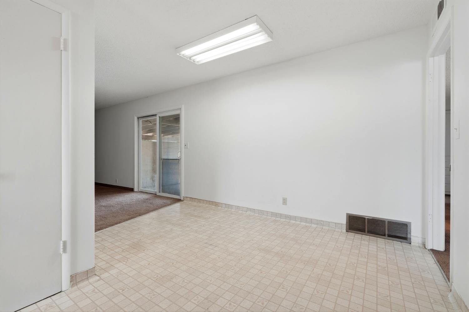 1123 E Washington Ave, Reedley, CA 93654