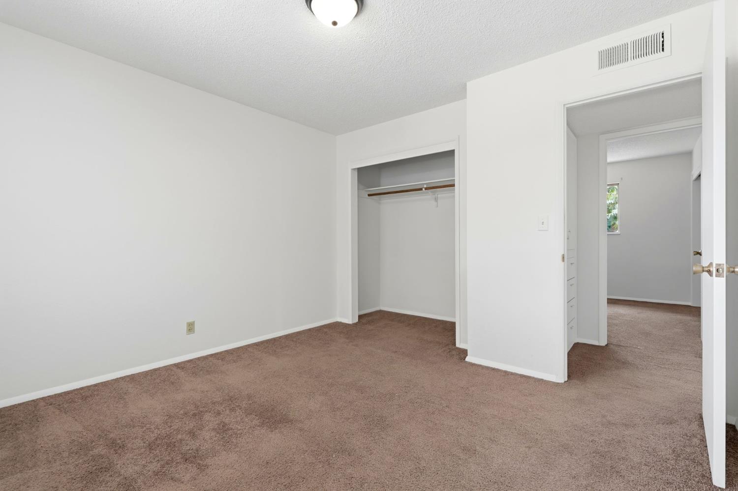 1123 E Washington Ave, Reedley, CA 93654