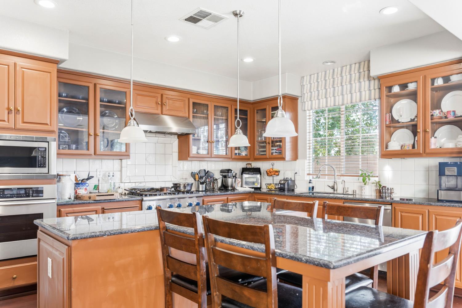 15627 W Botelho, Kerman, CA 93630