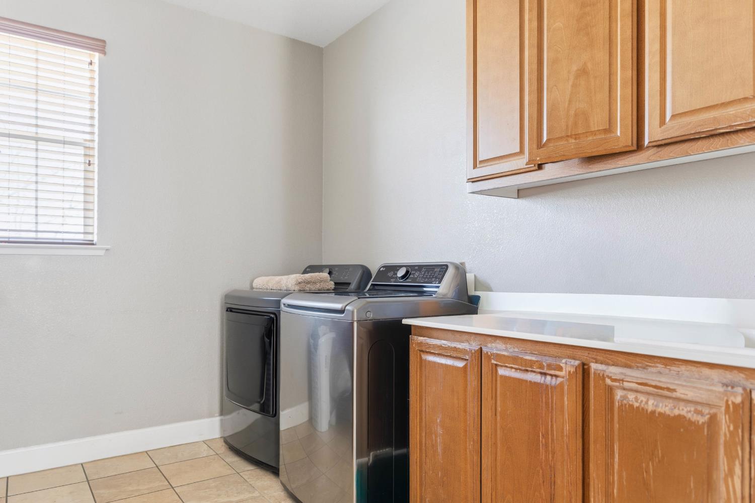 15627 W Botelho, Kerman, CA 93630