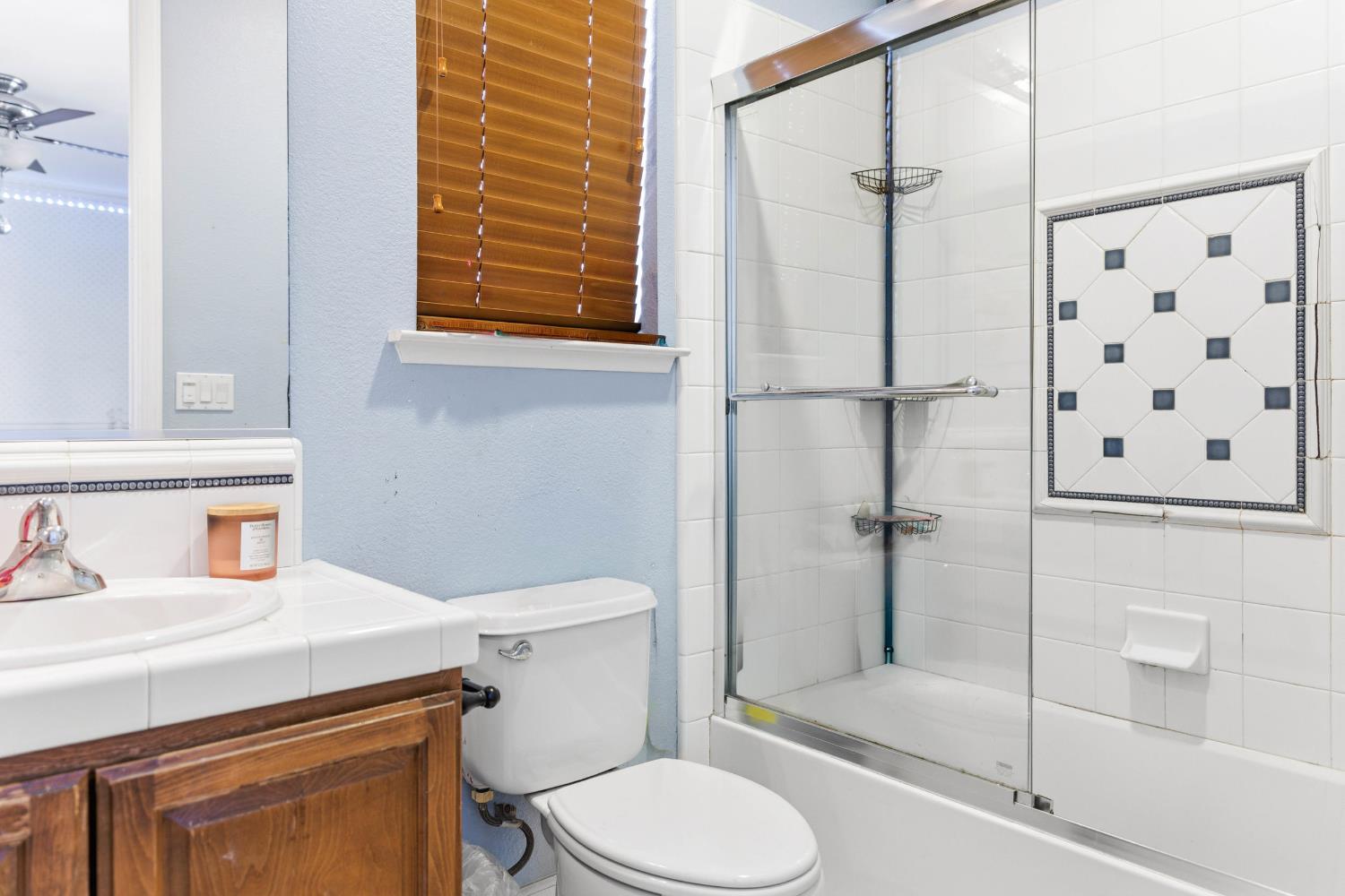 15627 W Botelho, Kerman, CA 93630