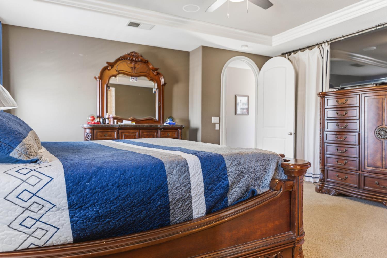 15627 W Botelho, Kerman, CA 93630