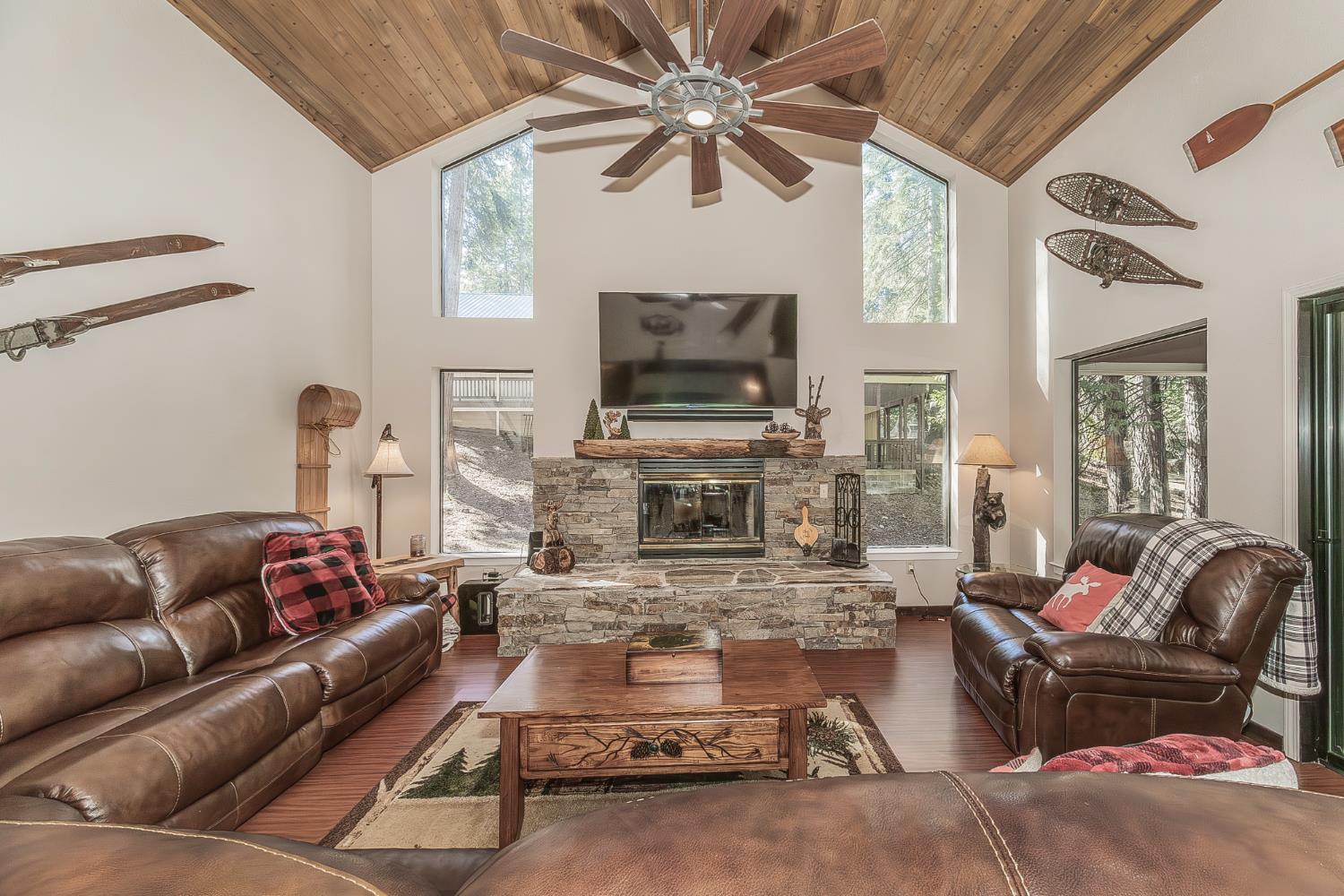 41190 Heartwood Ln, Shaver Lake, CA 93664
