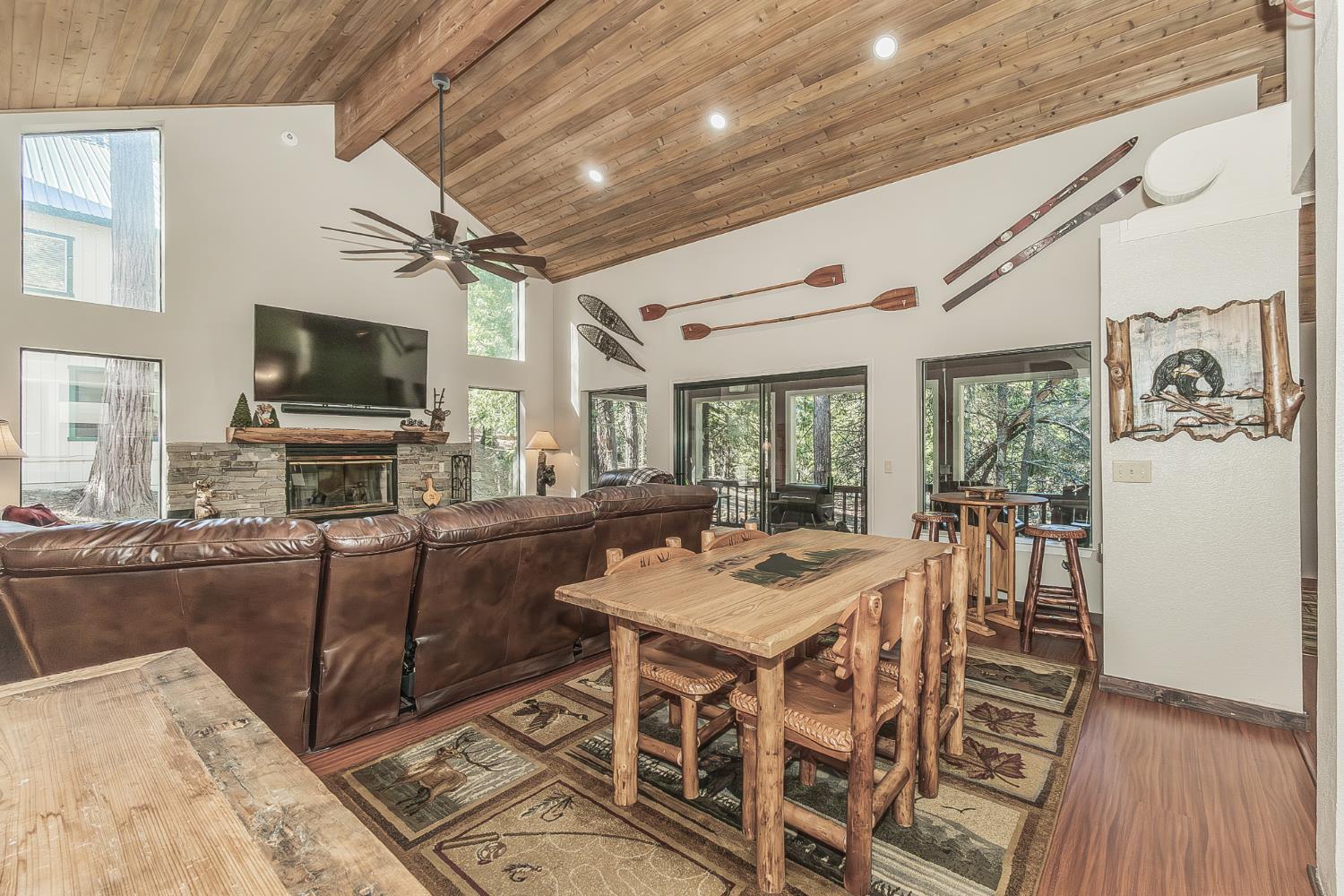 41190 Heartwood Ln, Shaver Lake, CA 93664