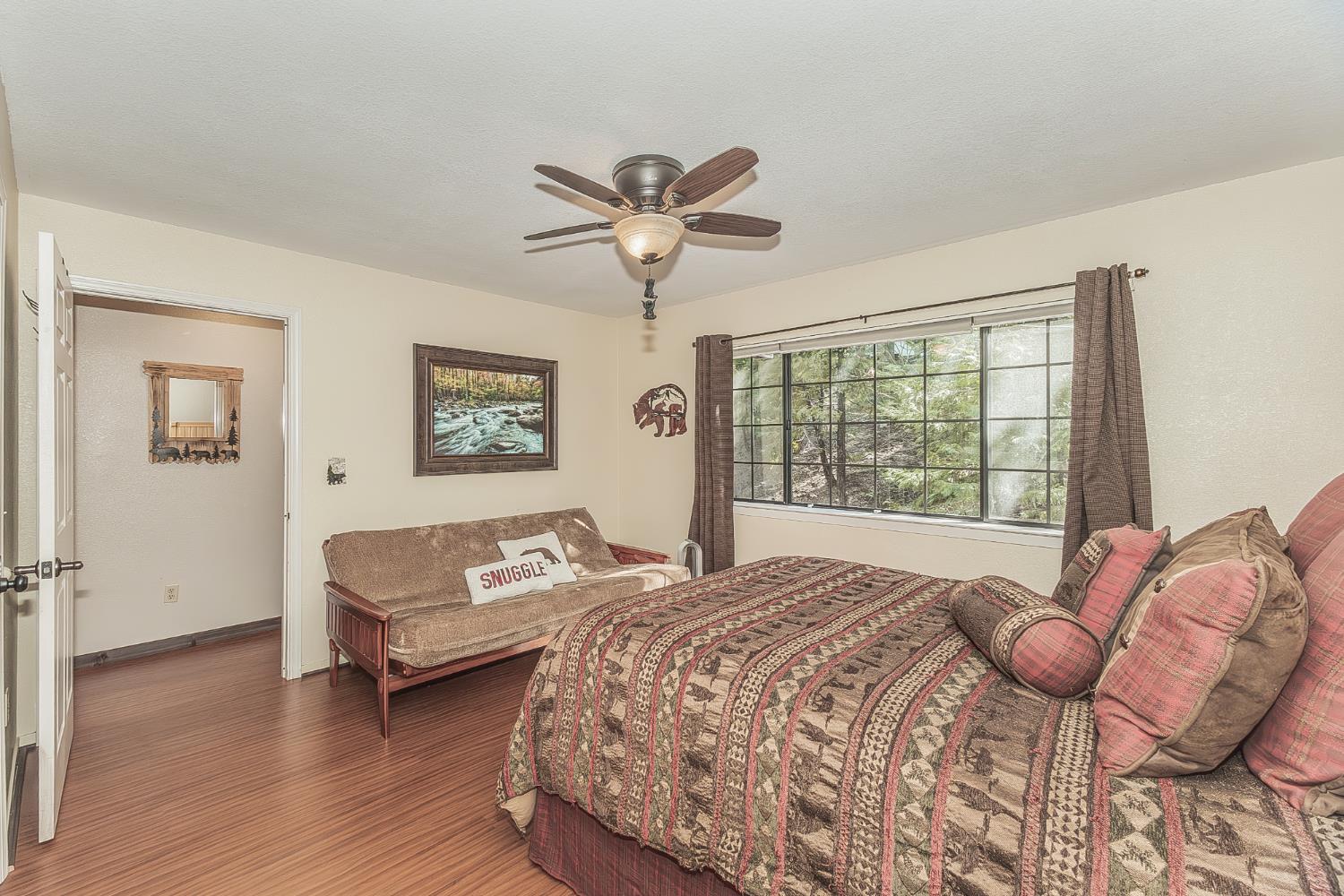 41190 Heartwood Ln, Shaver Lake, CA 93664