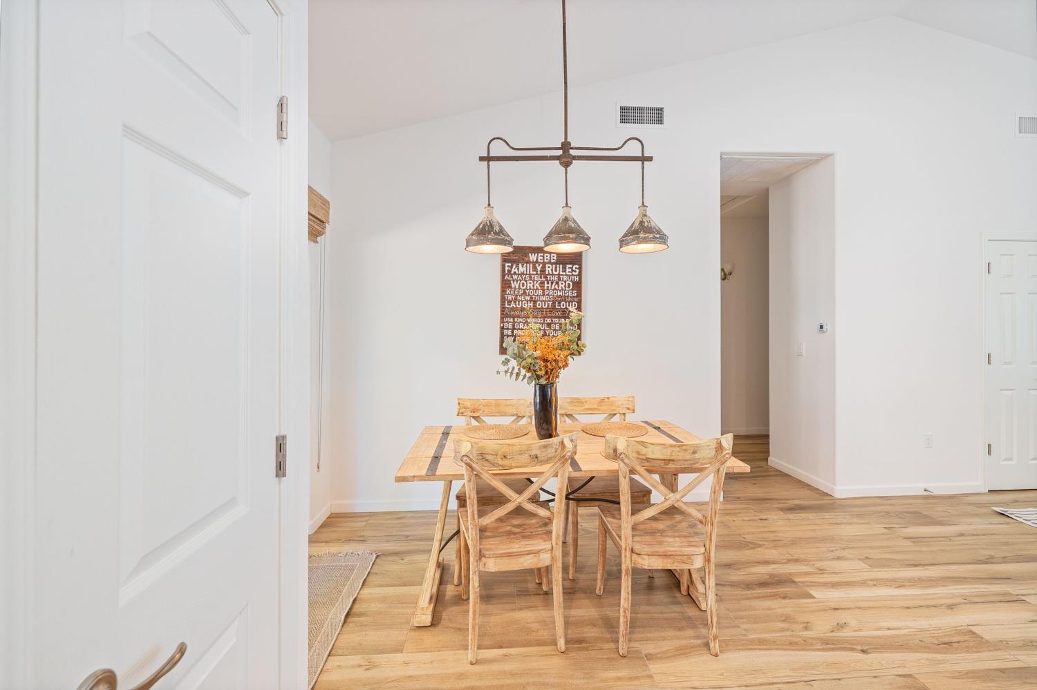 36273 Finegold Creek Dr, North Fork, CA 93643