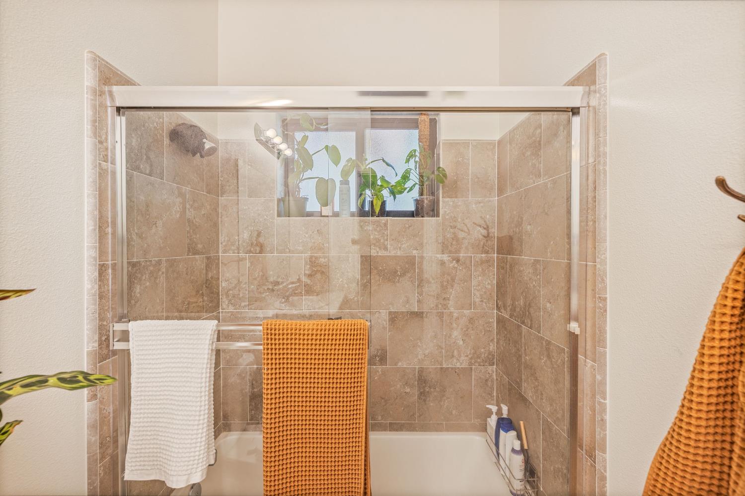 36273 Finegold Creek Dr, North Fork, CA 93643