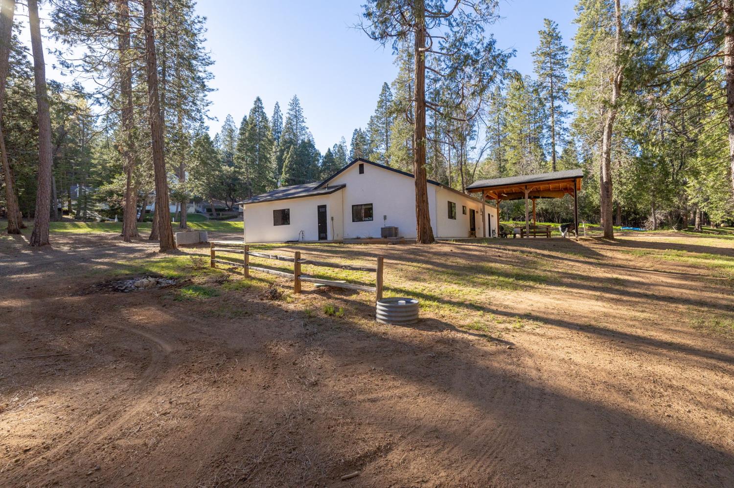 36273 Finegold Creek Dr, North Fork, CA 93643