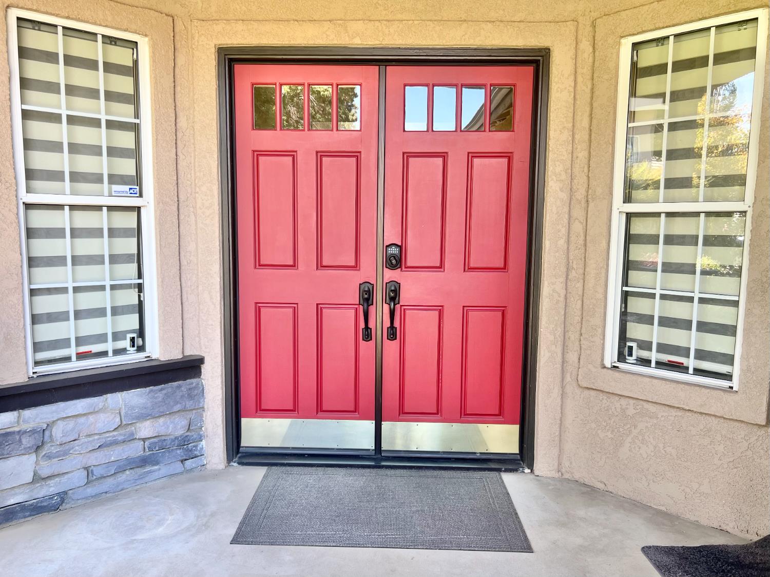 2265 E Utah Ave, Fresno, CA 93720