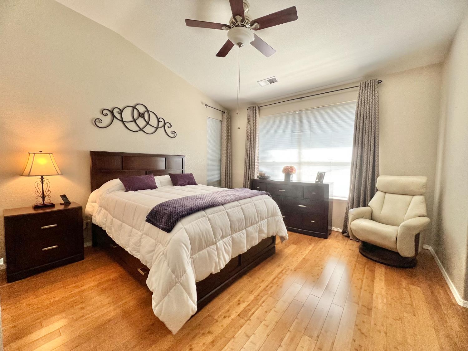 2265 E Utah Ave, Fresno, CA 93720