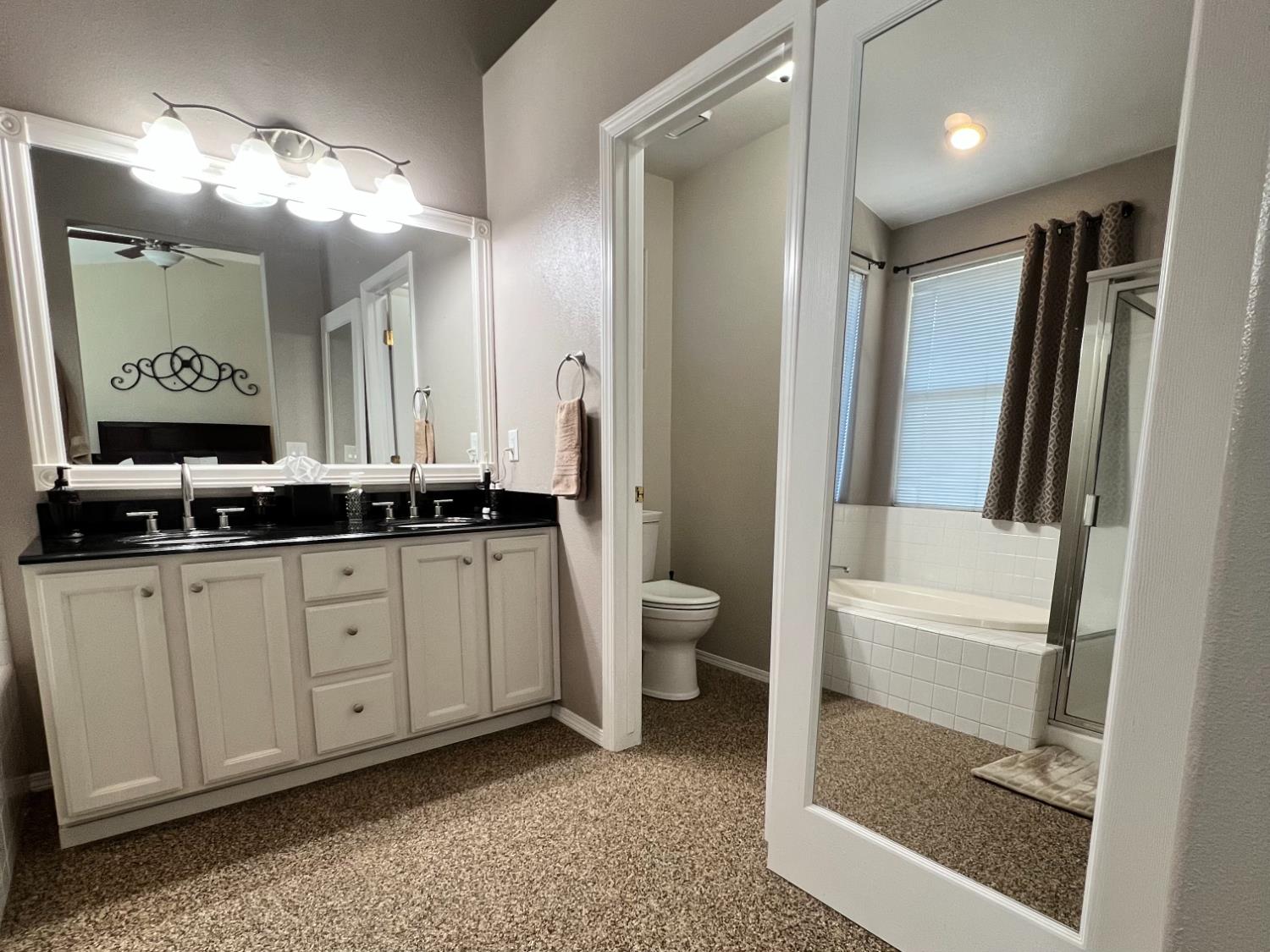 2265 E Utah Ave, Fresno, CA 93720