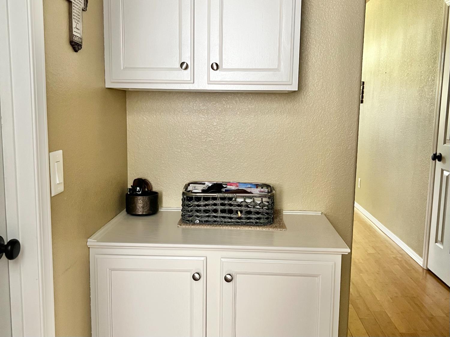 2265 E Utah Ave, Fresno, CA 93720