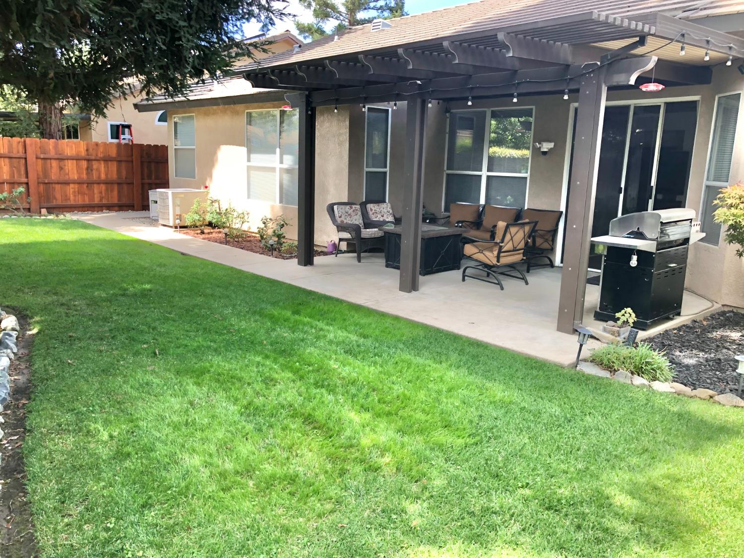 2265 E Utah Ave, Fresno, CA 93720