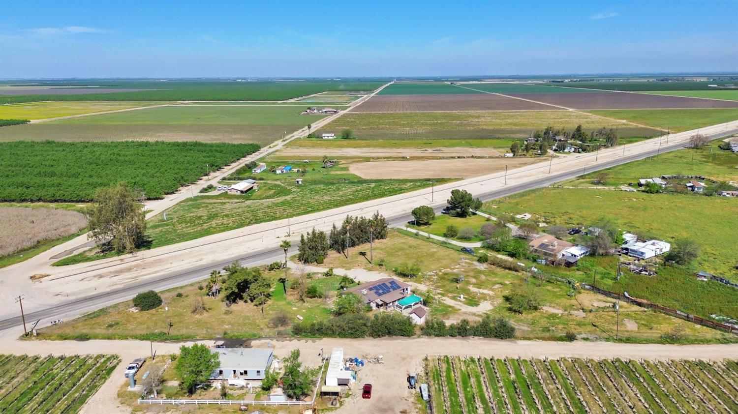 7990 S Mcmullin Grade, Fresno, CA 93706