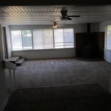 636 Newton, Dinuba, CA 93618