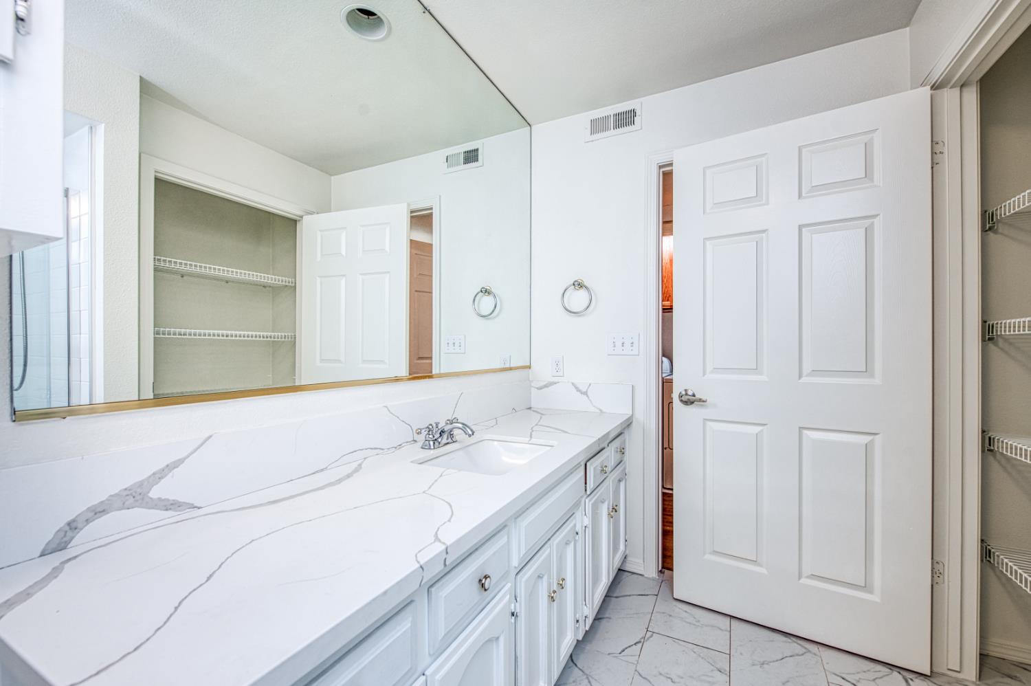 1542 E Alluvial Ave #151, Fresno, CA 93720