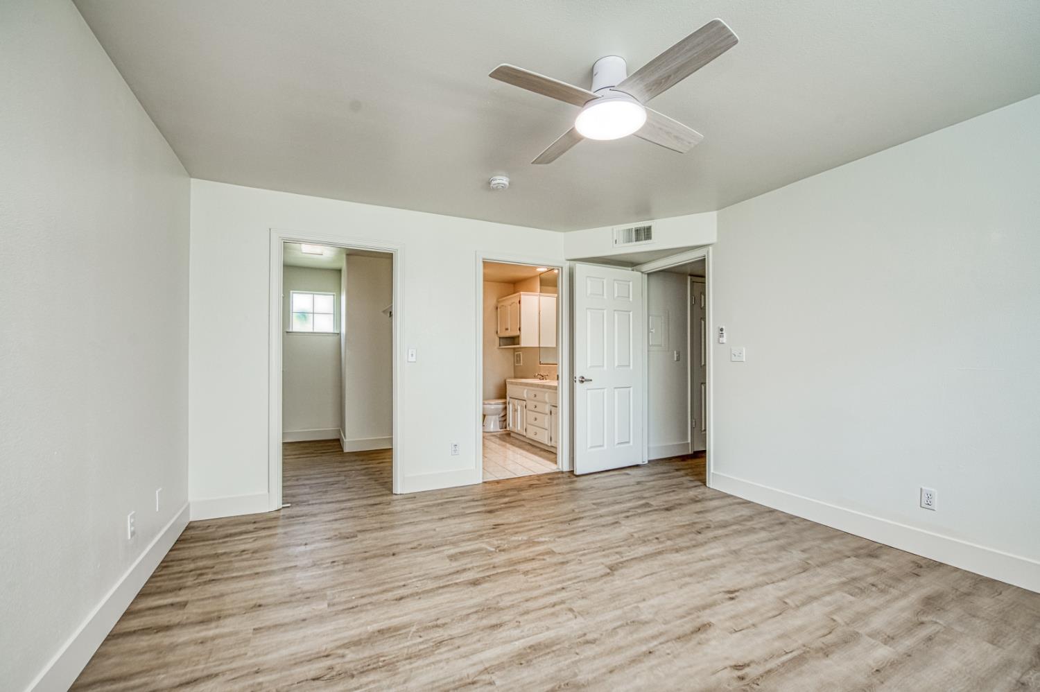 1542 E Alluvial Ave #151, Fresno, CA 93720