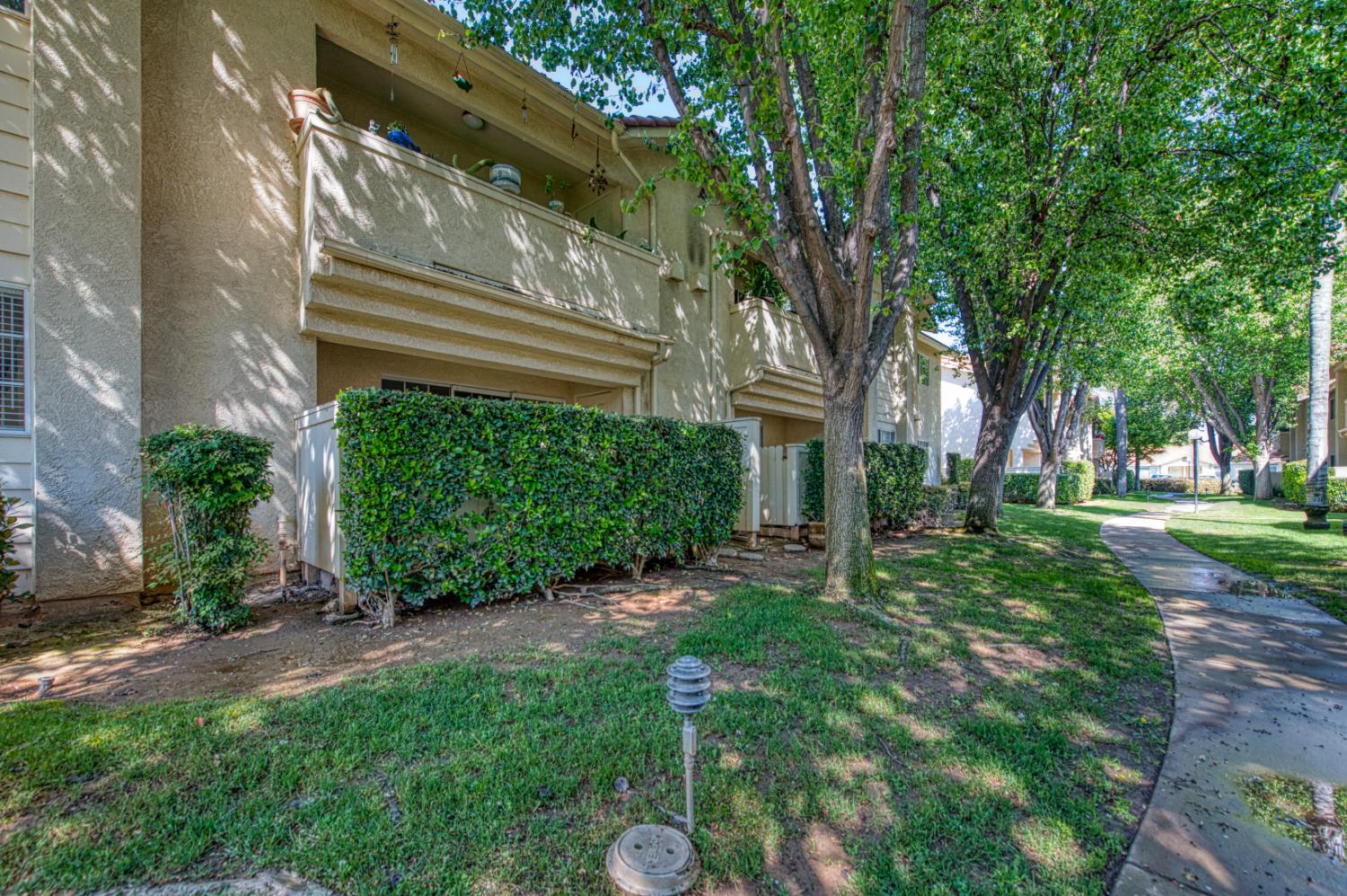 1542 E Alluvial Ave #151, Fresno, CA 93720