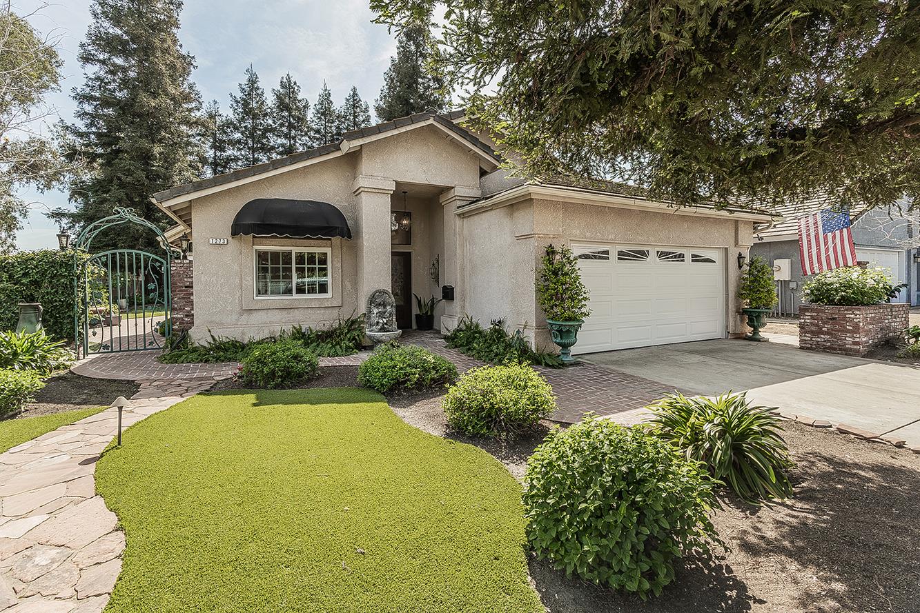 1273 W Olson Ave, Reedley, CA 93654