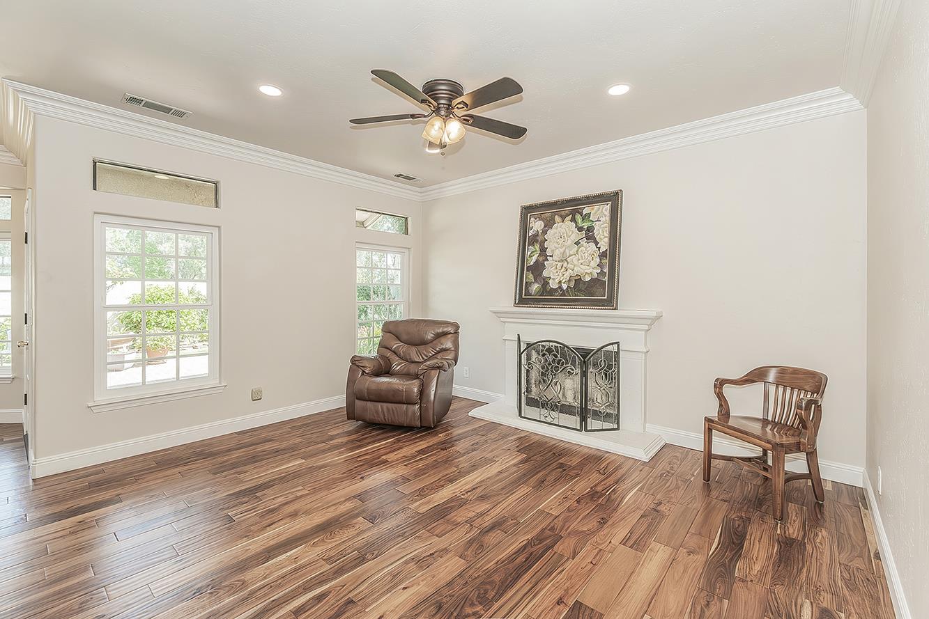 1273 W Olson Ave, Reedley, CA 93654