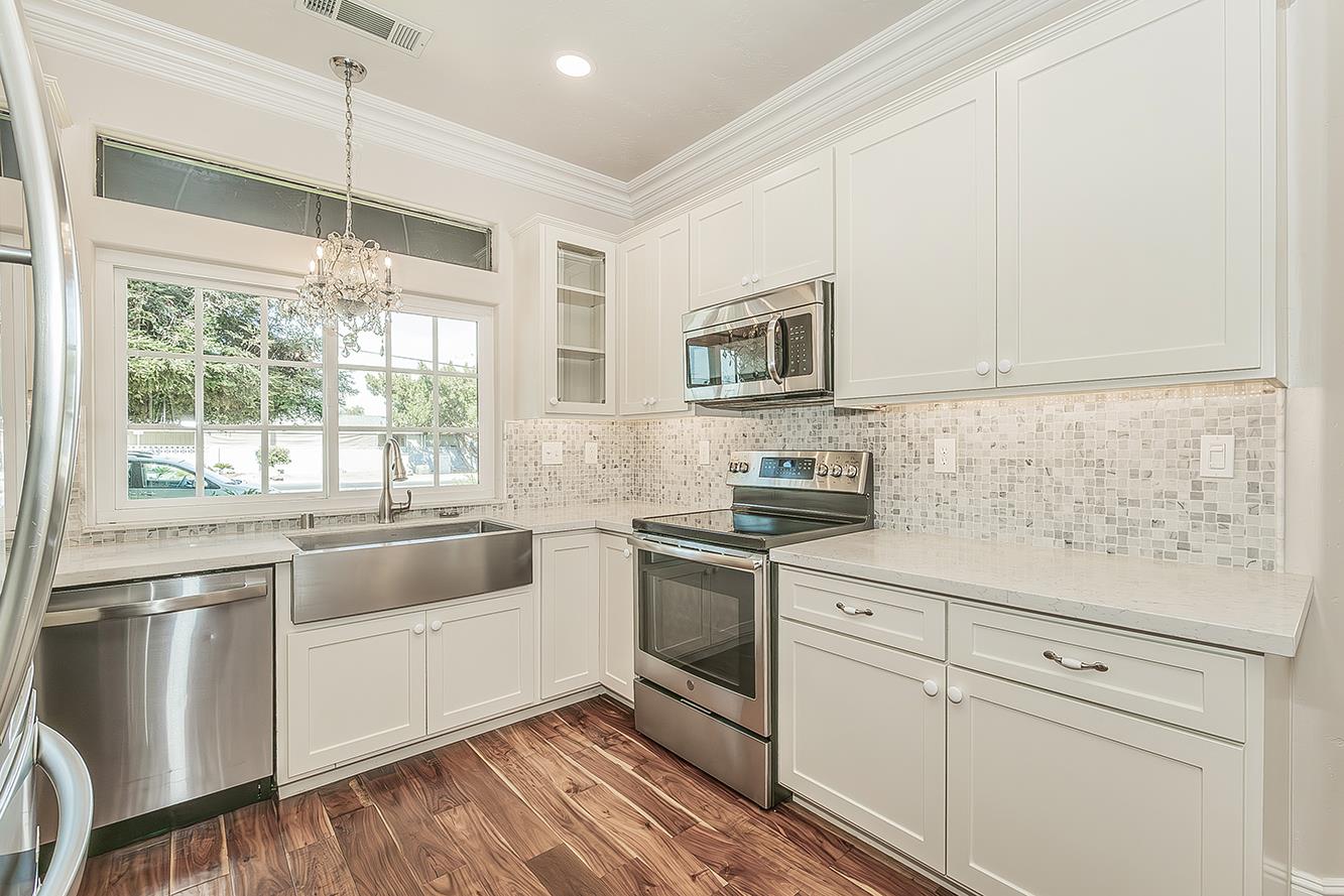 1273 W Olson Ave, Reedley, CA 93654