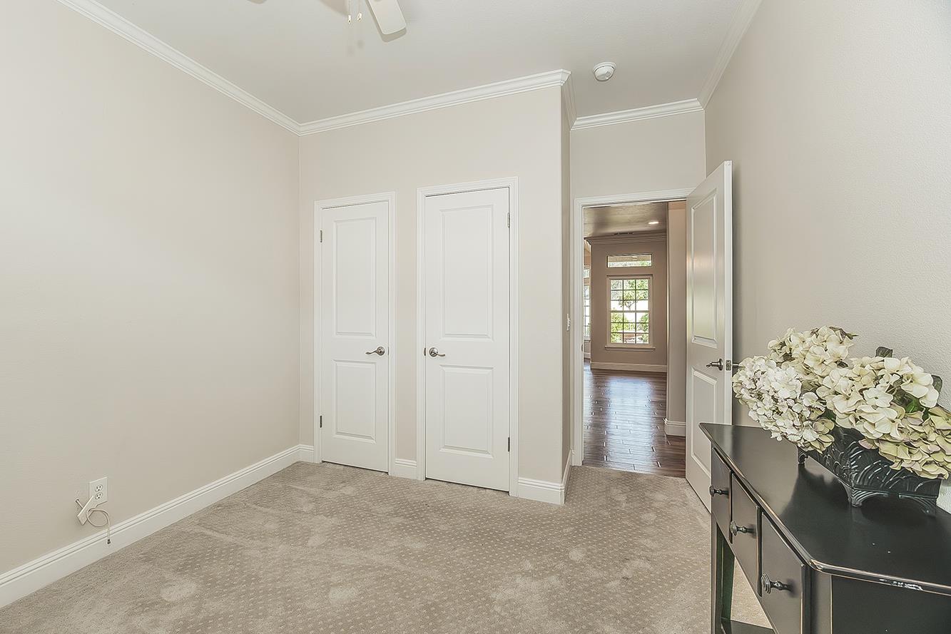 1273 W Olson Ave, Reedley, CA 93654