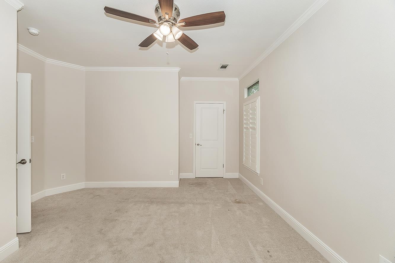 1273 W Olson Ave, Reedley, CA 93654